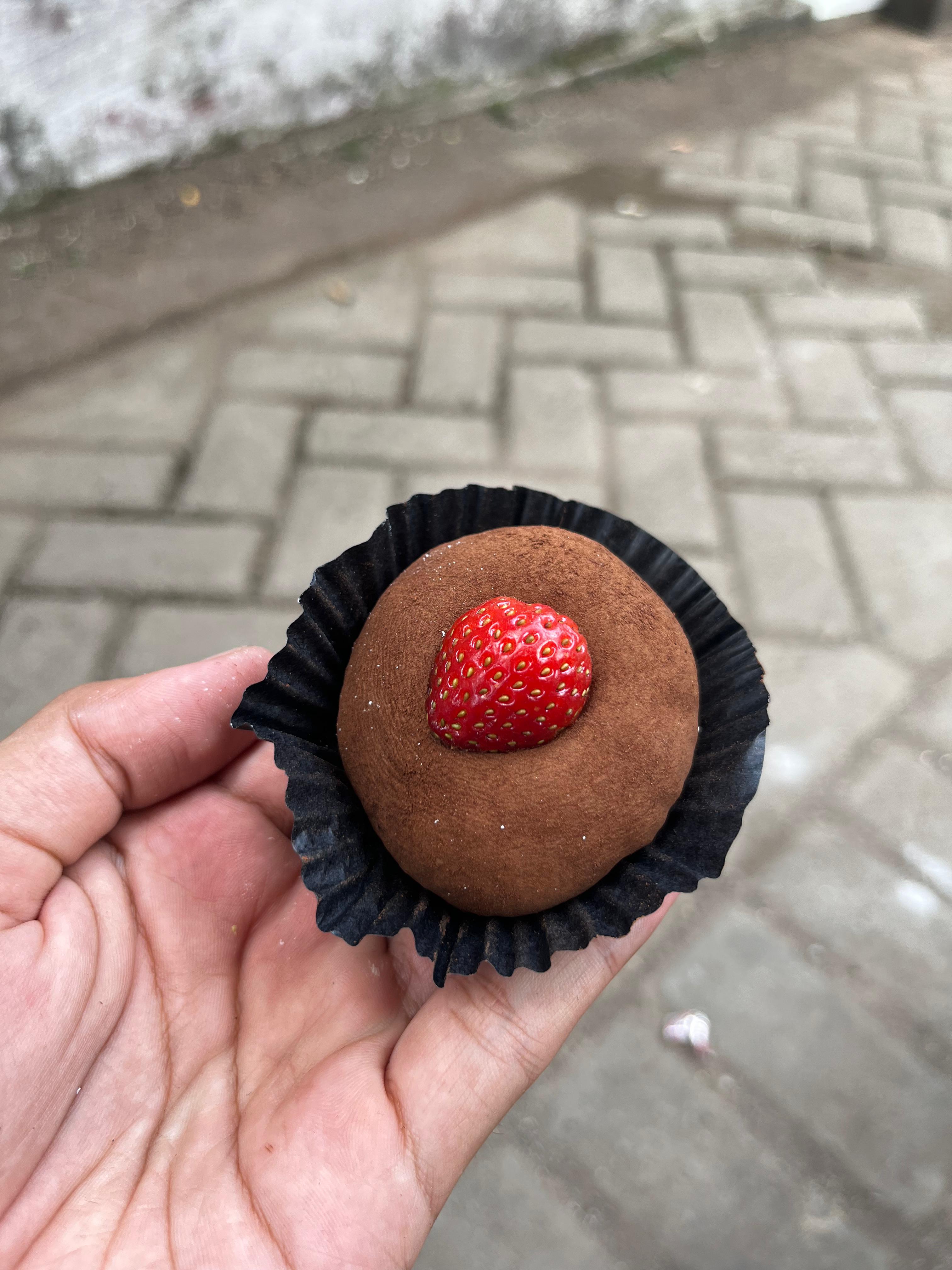 Mochi Coklat Strawberry